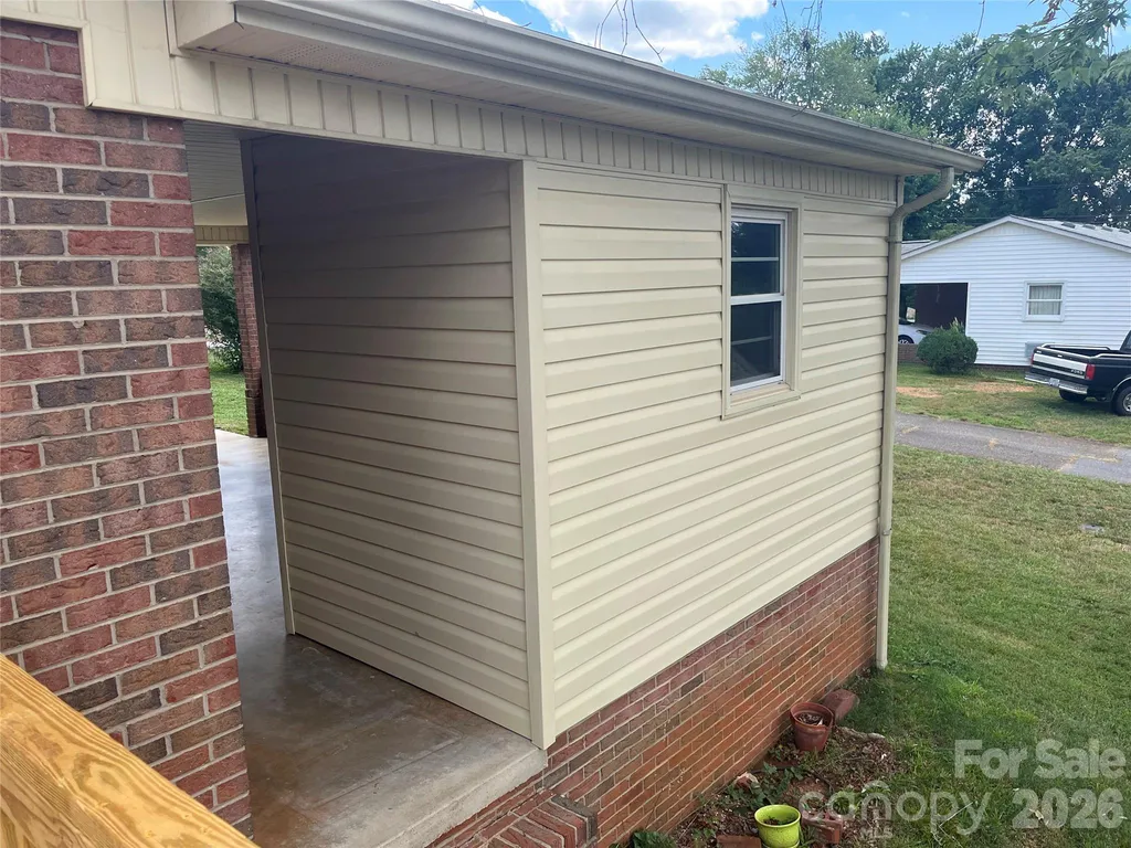 621 Legion Road Lenoir NC 28645