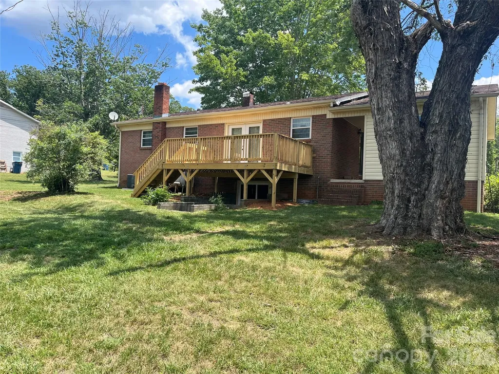 621 Legion Road Lenoir NC 28645