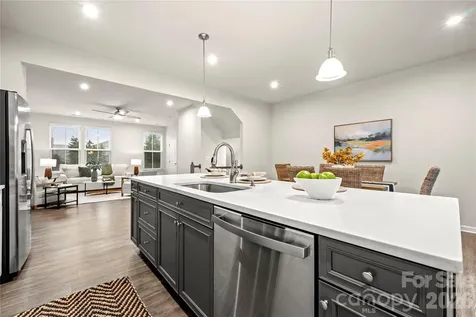 10620 Overlook Mountain Drive Charlotte NC 28216