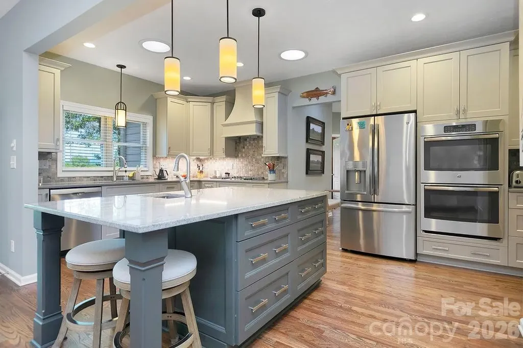 1625 Ugugu Drive Brevard NC 28712