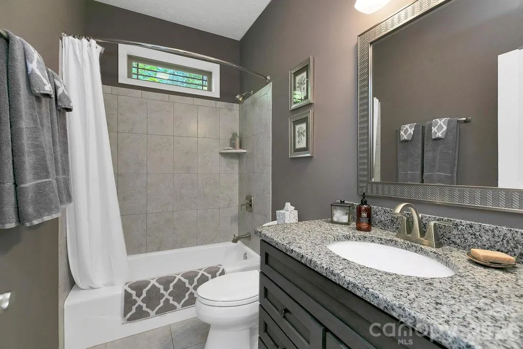 1625 Ugugu Drive Brevard NC 28712