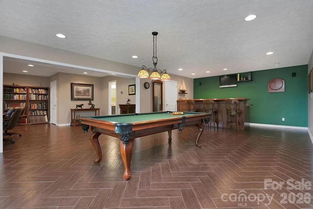 1625 Ugugu Drive Brevard NC 28712
