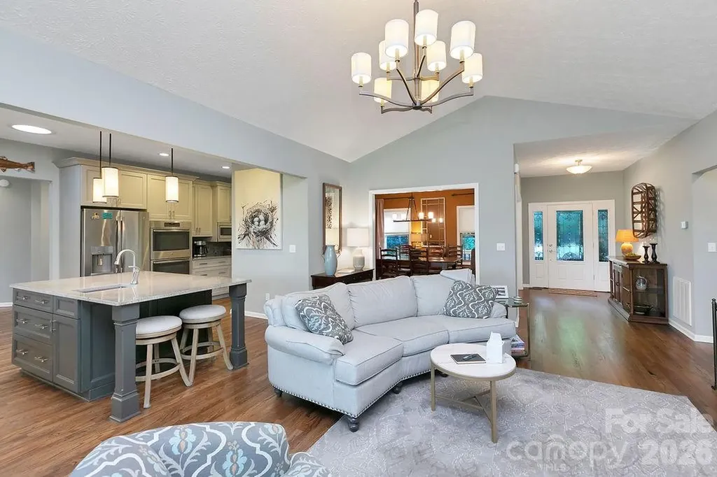 1625 Ugugu Drive Brevard NC 28712