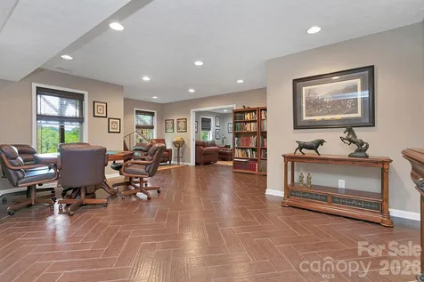 1625 Ugugu Drive Brevard NC 28712