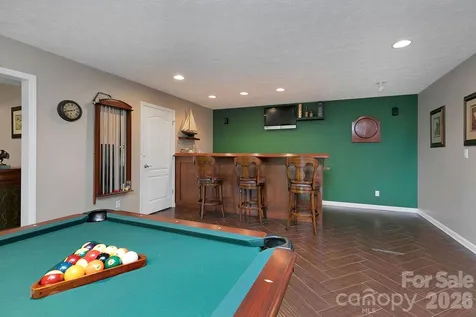 1625 Ugugu Drive Brevard NC 28712