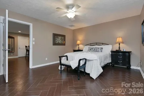 1625 Ugugu Drive Brevard NC 28712