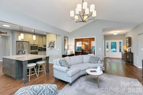 1625 Ugugu Drive Brevard NC 28712