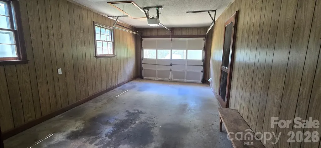 2553 Hickory Highway Statesville NC 28677