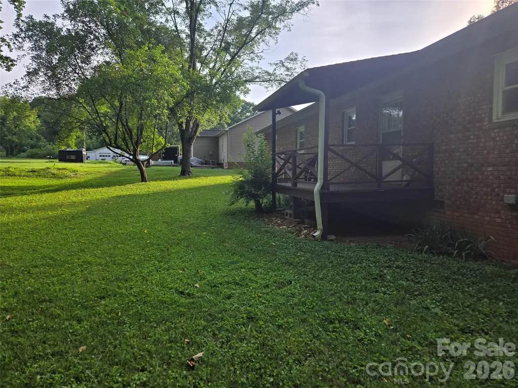 2553 Hickory Highway Statesville NC 28677