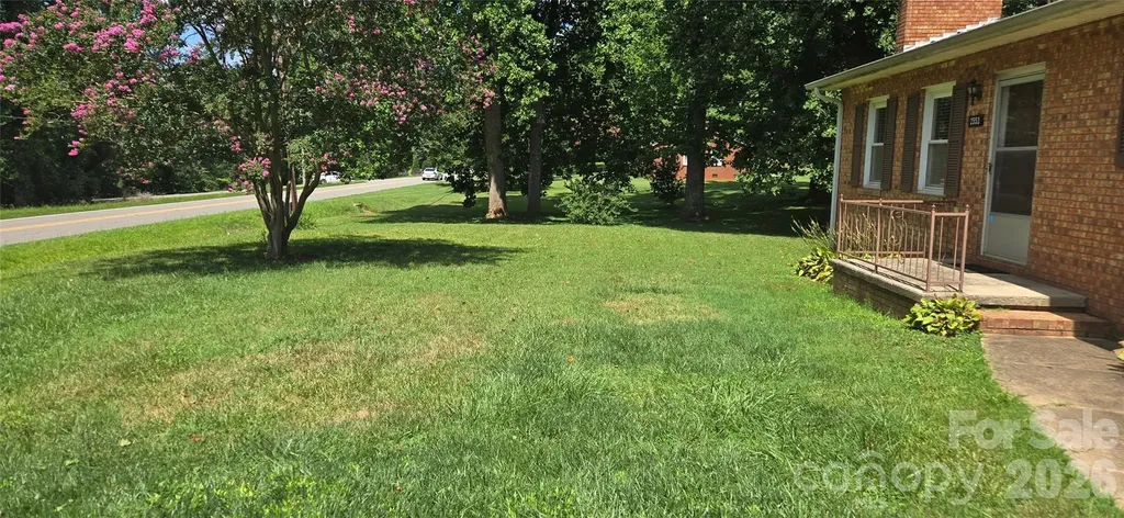 2553 Hickory Highway Statesville NC 28677