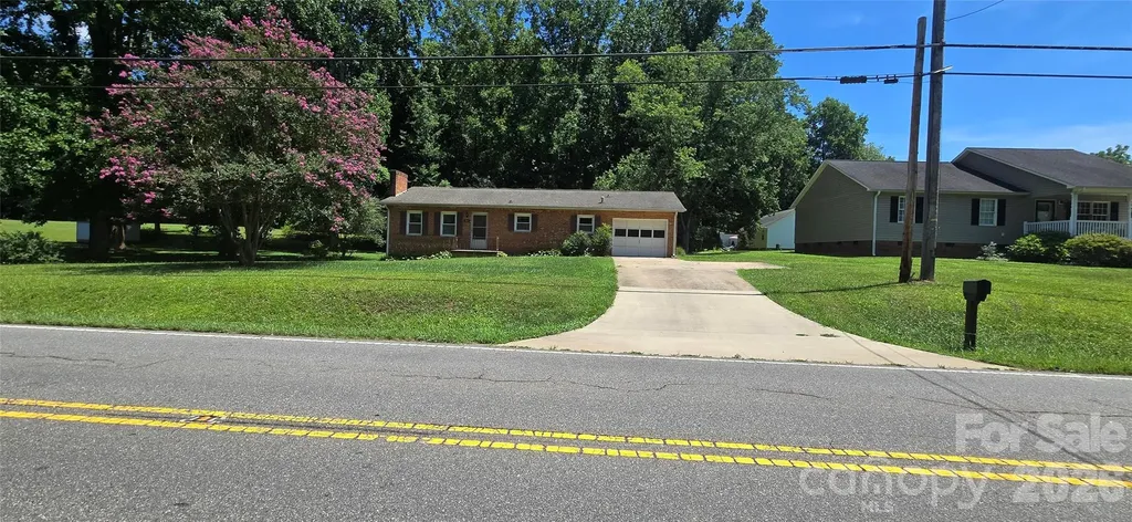 2553 Hickory Highway Statesville NC 28677