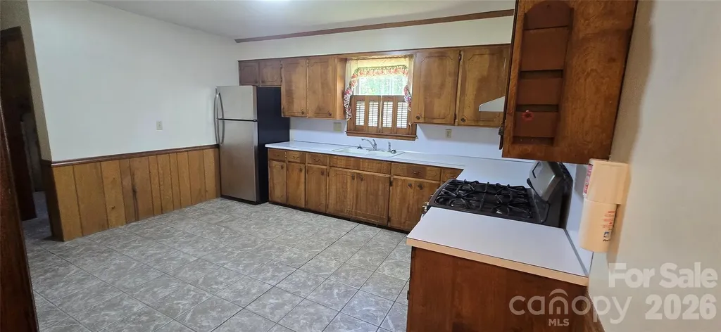 2553 Hickory Highway Statesville NC 28677