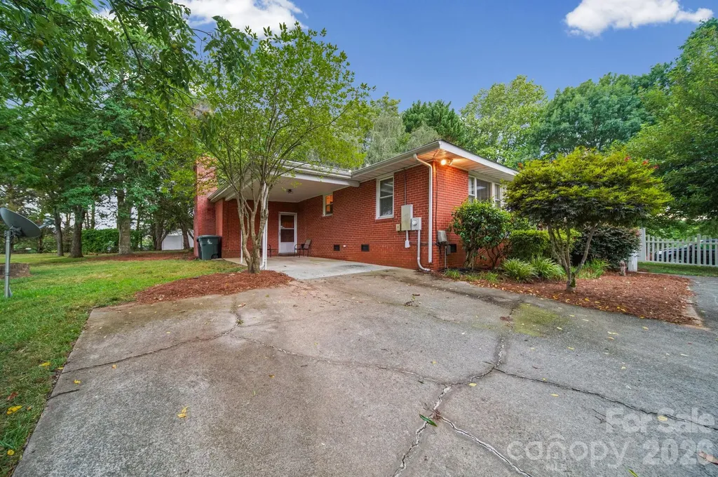 310 Austin Street Monroe NC 28112