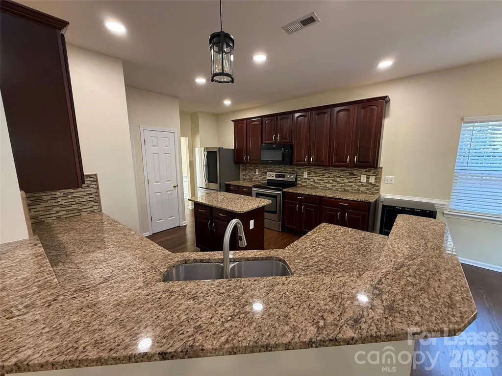 10822 Chamberlain Hall Court Charlotte NC 28277