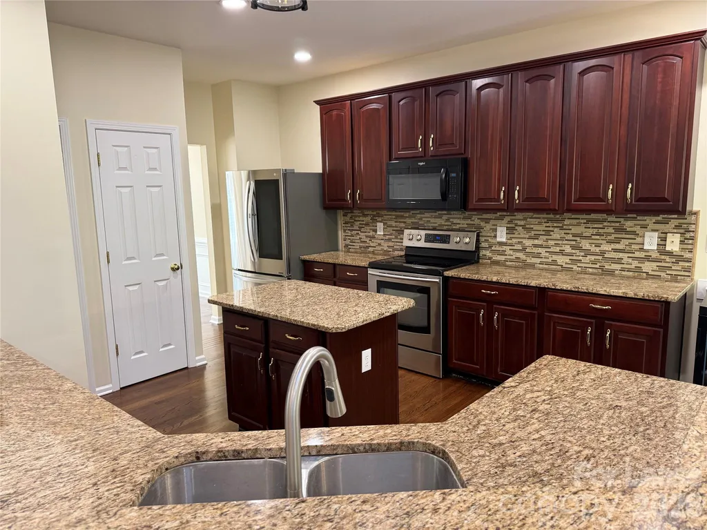 10822 Chamberlain Hall Court Charlotte NC 28277