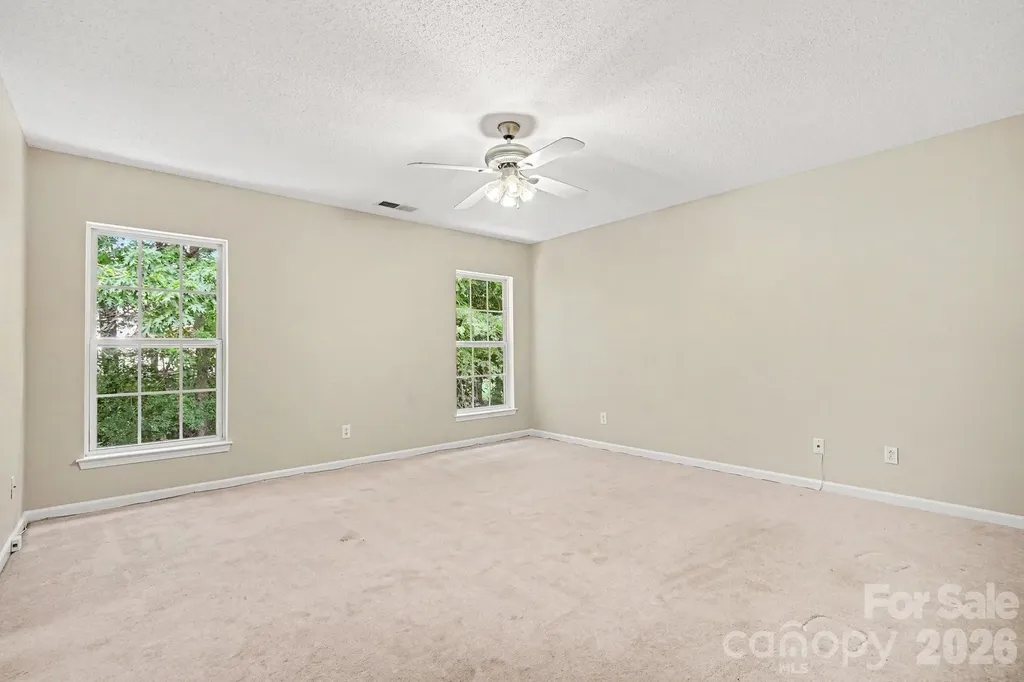 8451 Carolina Lily Lane Charlotte NC 28262