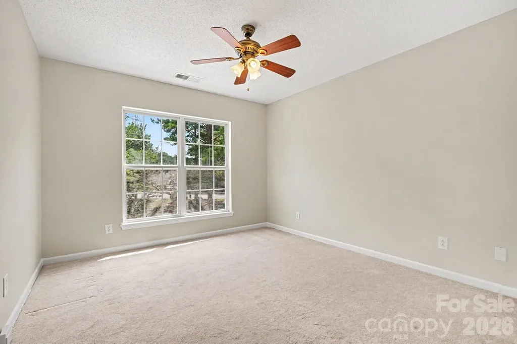 8451 Carolina Lily Lane Charlotte NC 28262