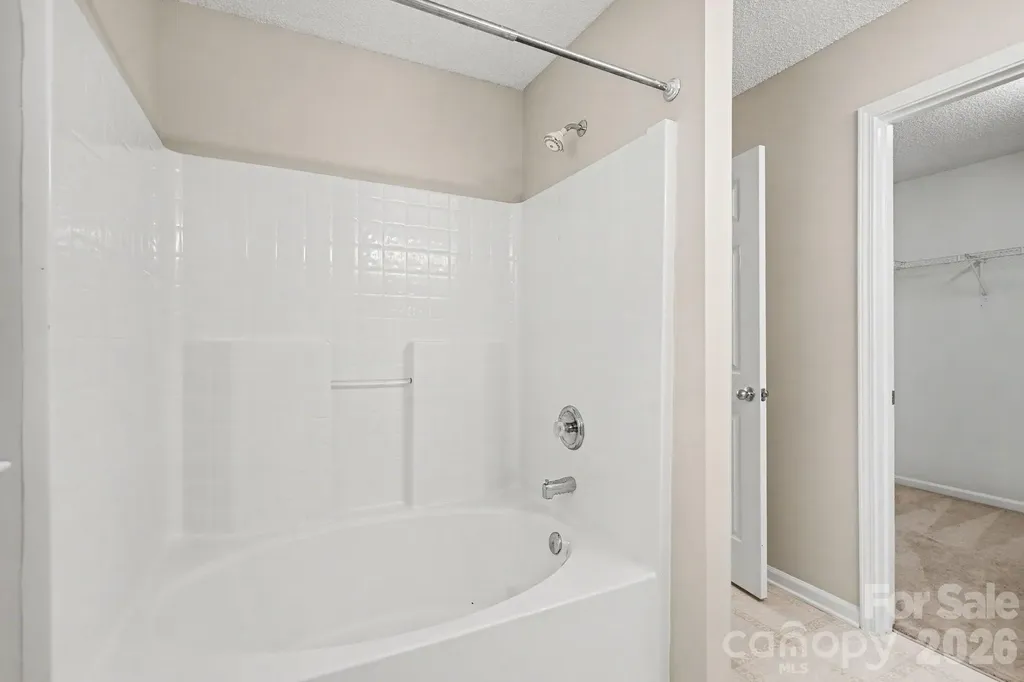 8451 Carolina Lily Lane Charlotte NC 28262