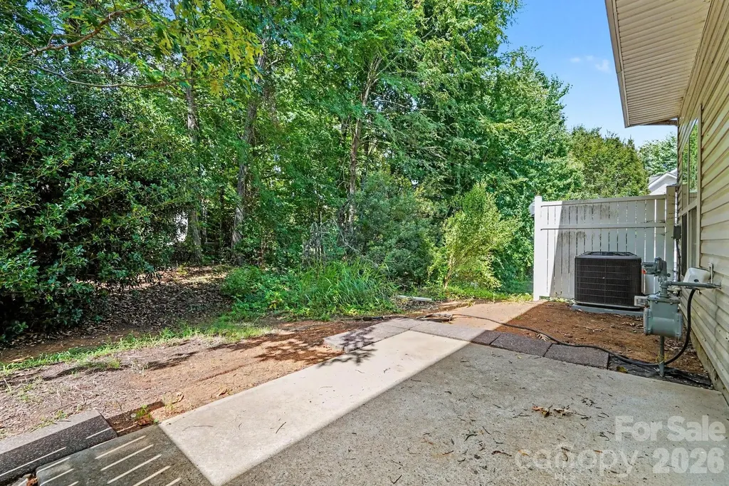 8451 Carolina Lily Lane Charlotte NC 28262