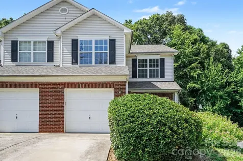 8451 Carolina Lily Lane Charlotte NC 28262
