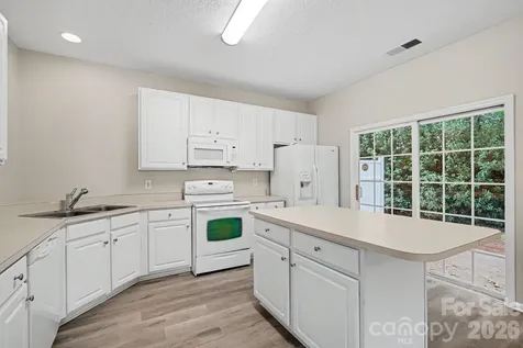 8451 Carolina Lily Lane Charlotte NC 28262