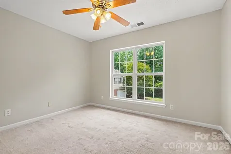 8451 Carolina Lily Lane Charlotte NC 28262