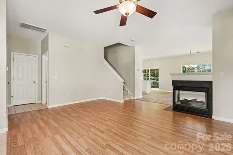 8451 Carolina Lily Lane Charlotte NC 28262