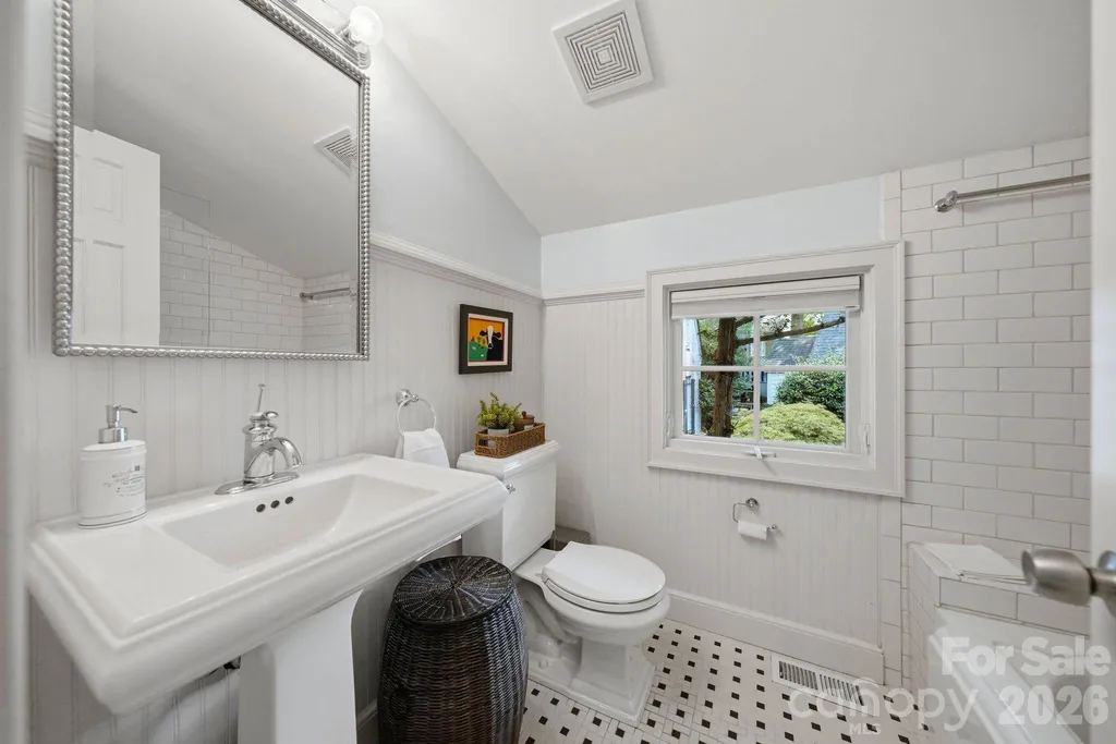 2700 Belvedere Avenue Charlotte NC 28205