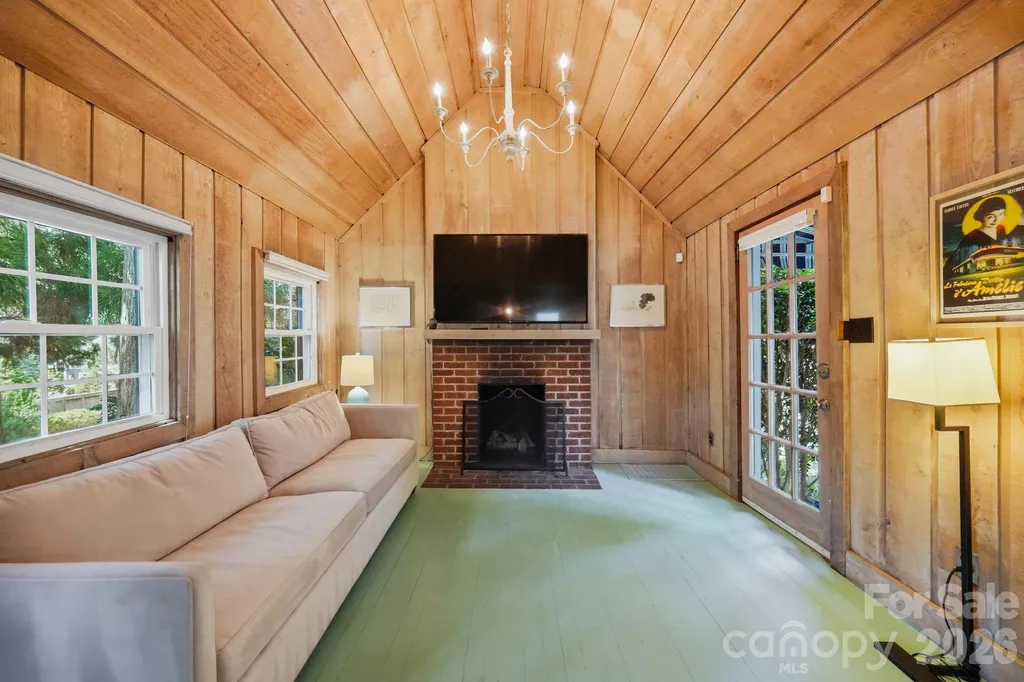 2700 Belvedere Avenue Charlotte NC 28205