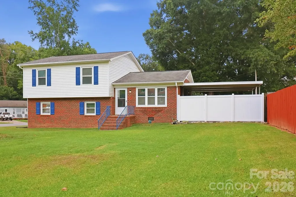 112 Annadelle Avenue Bessemer City NC 28016