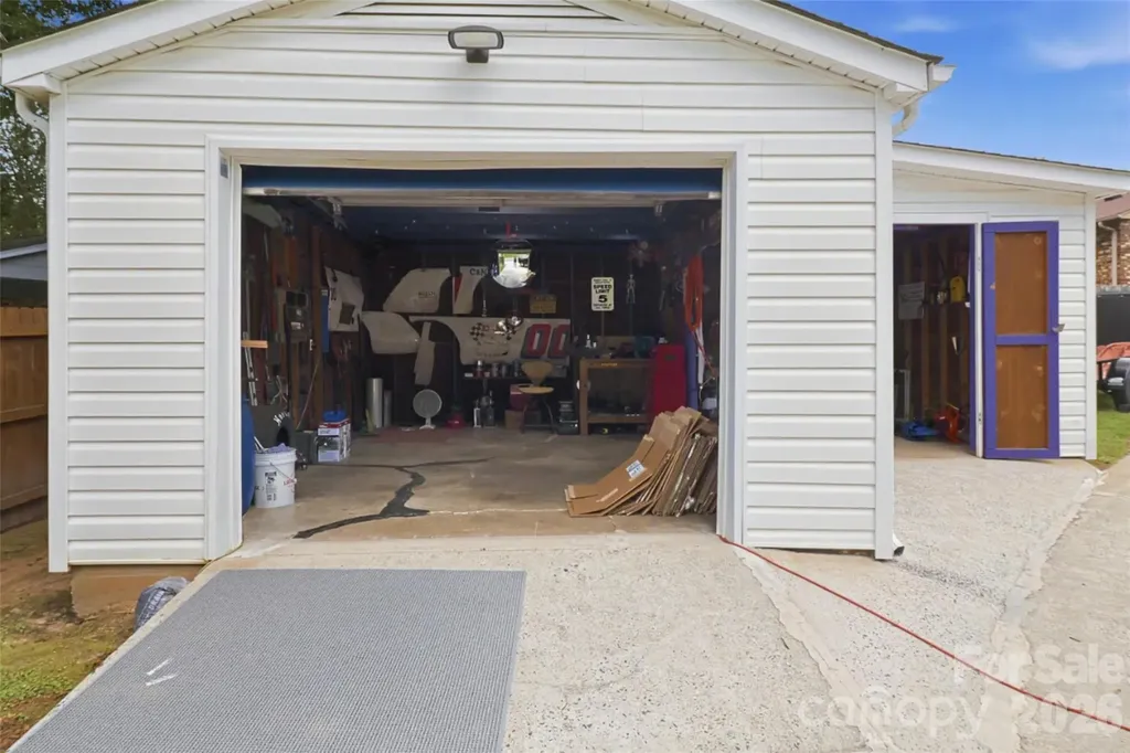 112 Annadelle Avenue Bessemer City NC 28016