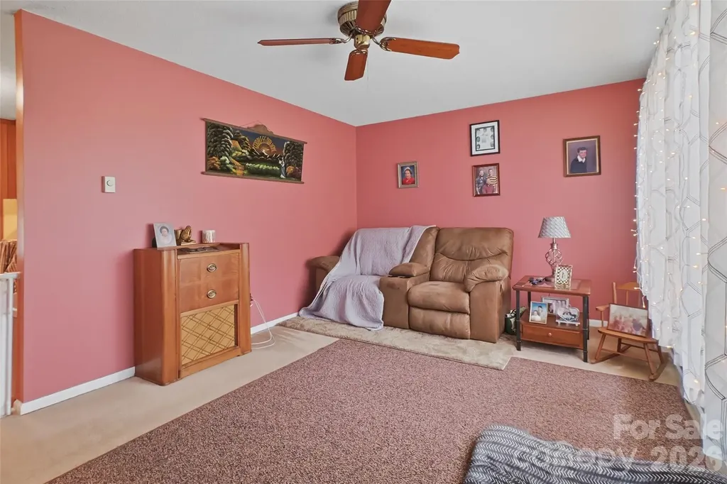 112 Annadelle Avenue Bessemer City NC 28016