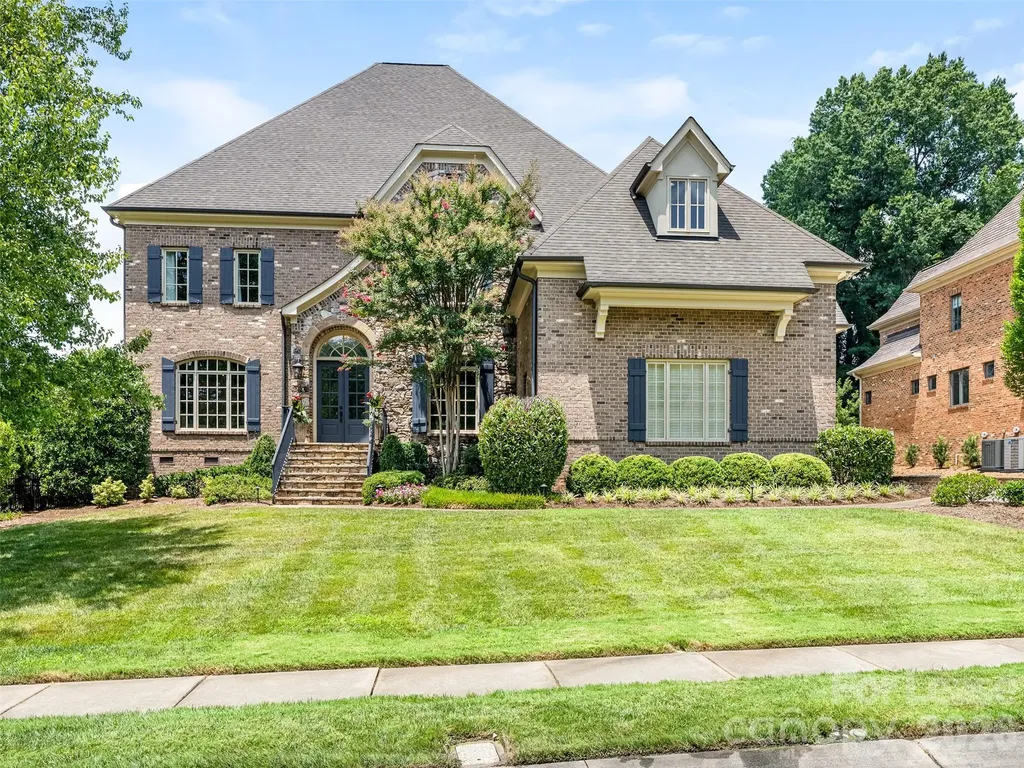 5910 Saint John Lane Charlotte NC 28210