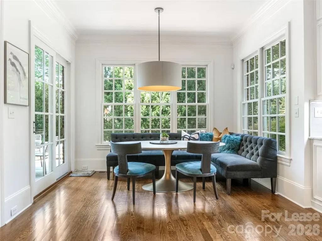 5910 Saint John Lane Charlotte NC 28210