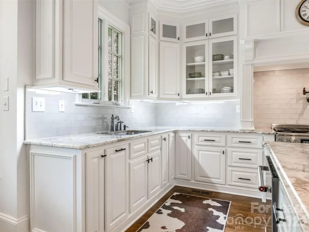 5910 Saint John Lane Charlotte NC 28210
