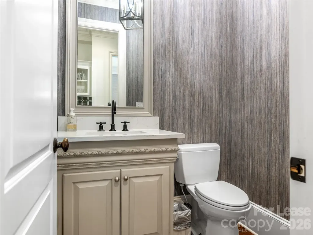 5910 Saint John Lane Charlotte NC 28210
