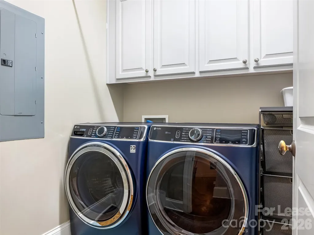 5910 Saint John Lane Charlotte NC 28210