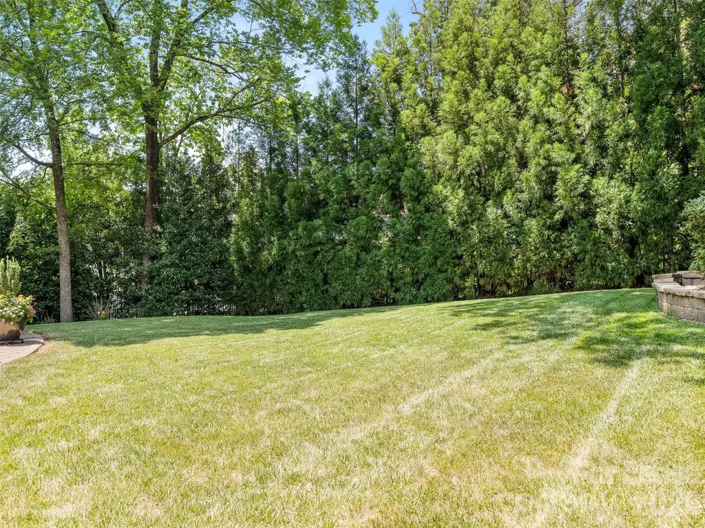 5910 Saint John Lane Charlotte NC 28210