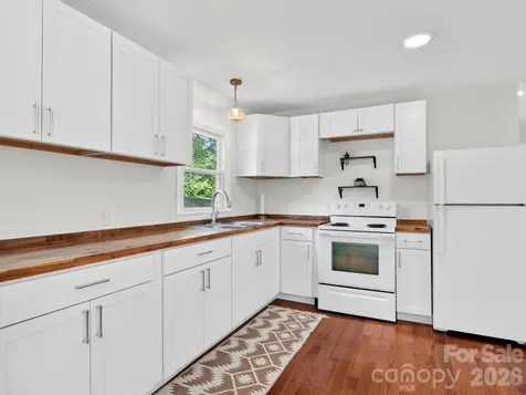 47 Carolina Mountain Drive Candler NC 28715