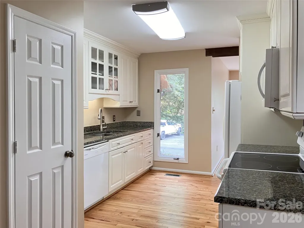 25 Village Drive Asheville NC 28803