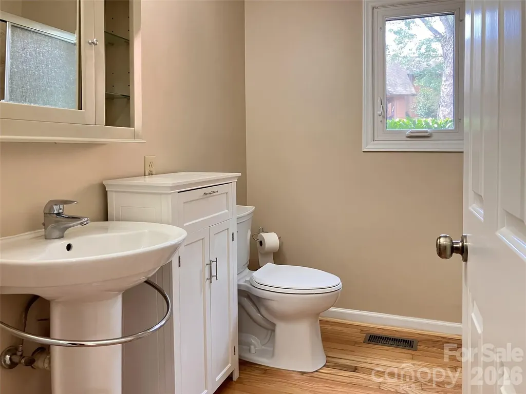 25 Village Drive Asheville NC 28803