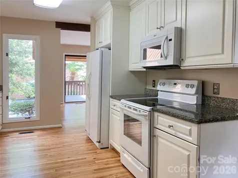 25 Village Drive Asheville NC 28803