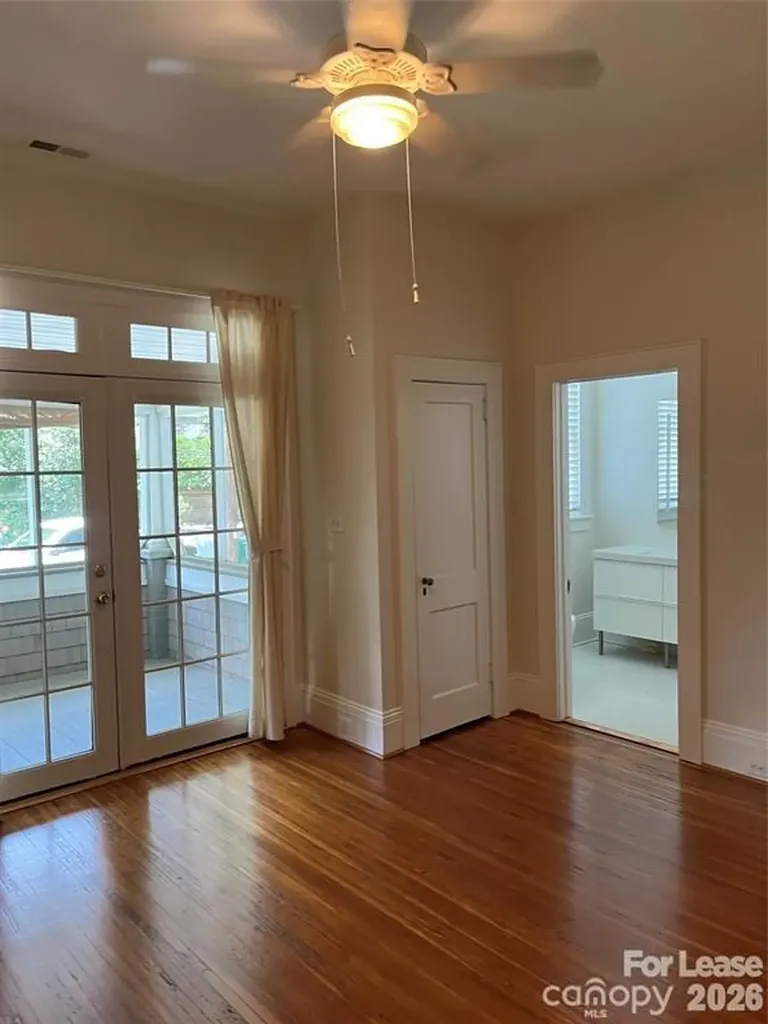 2114 Crescent Avenue Charlotte NC 28207