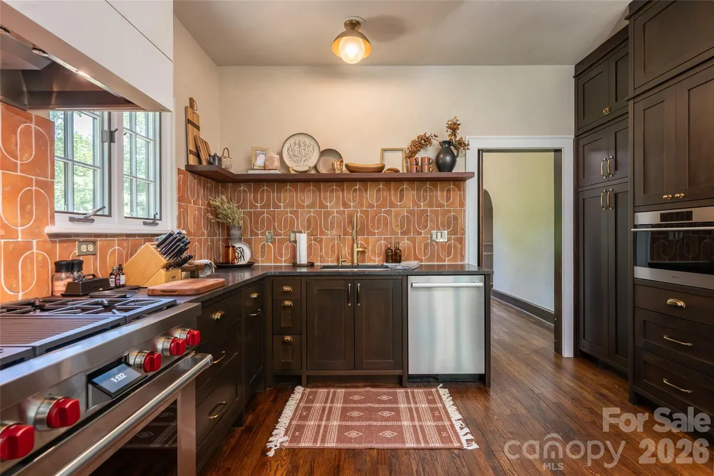 21 Lynwood Road Asheville NC 28804