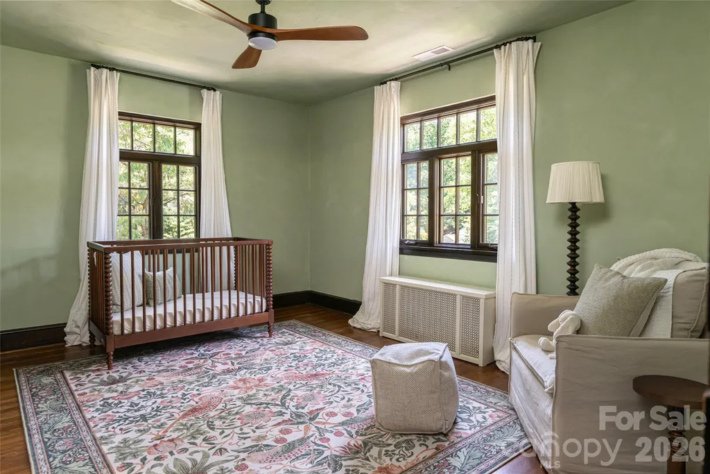 21 Lynwood Road Asheville NC 28804