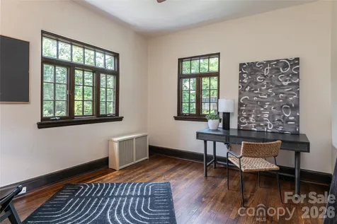 21 Lynwood Road Asheville NC 28804