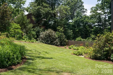 21 Lynwood Road Asheville NC 28804