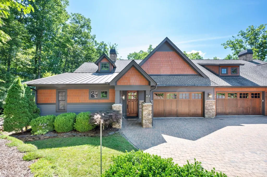 33 Hawks Branch Circle Fairview NC 28730