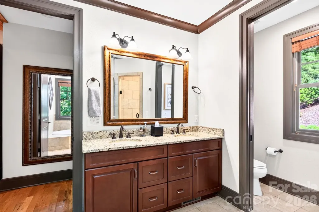 33 Hawks Branch Circle Fairview NC 28730