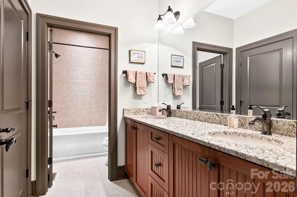 33 Hawks Branch Circle Fairview NC 28730